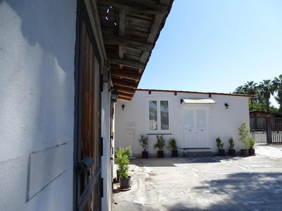La Casetta Al Maneggio Catania Apartment